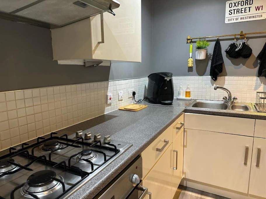 Stunning Luxury Croydon Apartment Gatwick Airport Close Purley Exterior photo