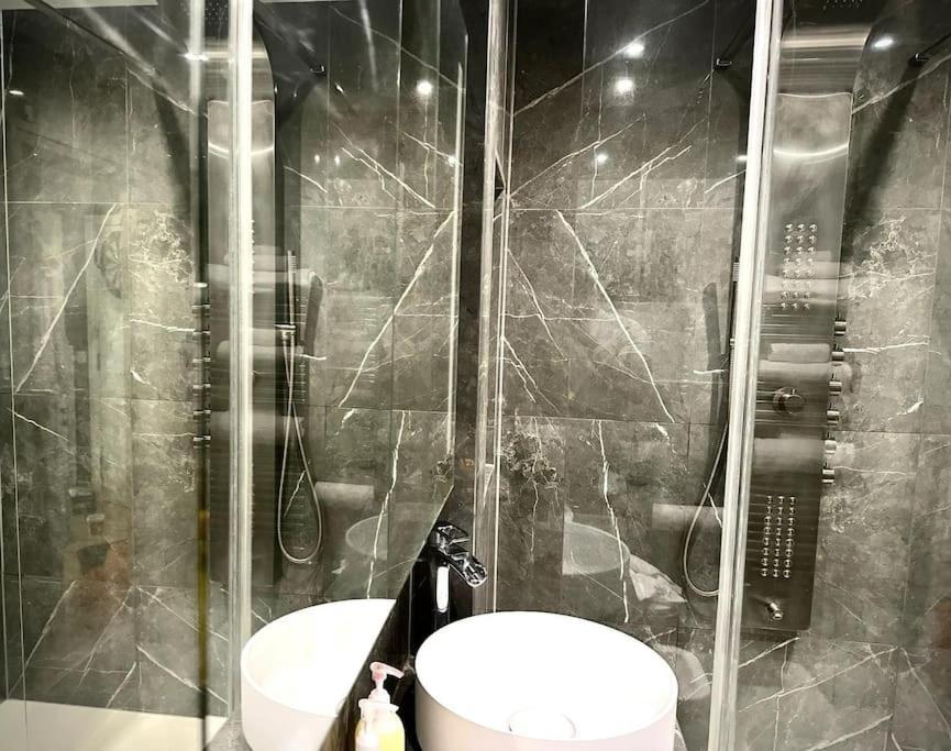 Stunning Luxury Croydon Apartment Gatwick Airport Close Purley Exterior photo