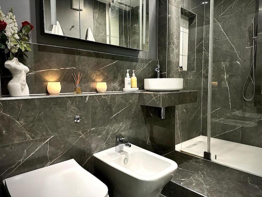 Stunning Luxury Croydon Apartment Gatwick Airport Close Purley Exterior photo